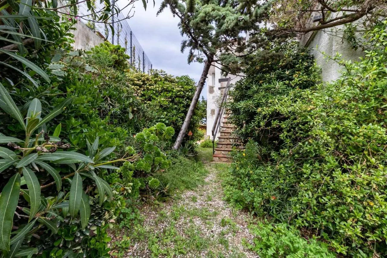 Carboneras 47 Apartamento En Primera Linea De Mar Llança 0*,  Spanyolország